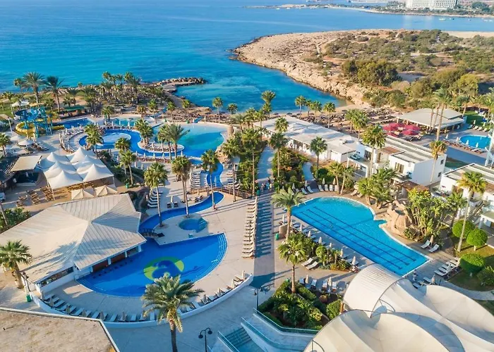 Adams Beach Hotel&Spa